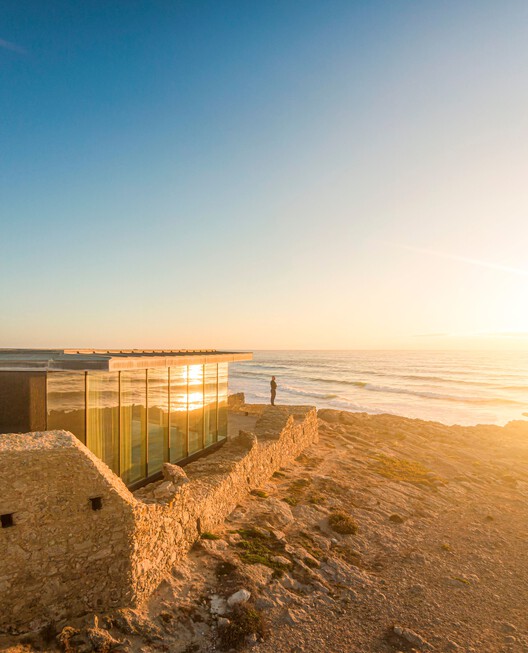 Crismina Fort Refurbishment  / barbiniarquitectos - Exterior Photography, Coast