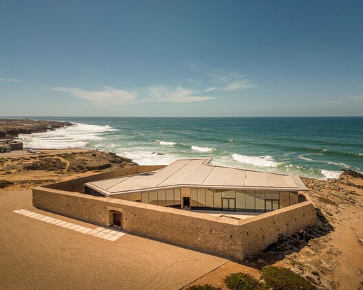 Crismina Fort Refurbishment / barbiniarquitectos
