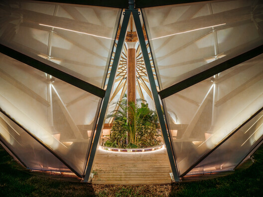 All Together Under the Umbrella / Cheng Tsung FENG Design Studio - Image 11 of 24