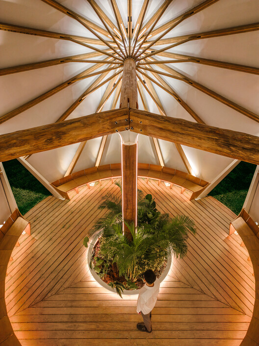 All Together Under the Umbrella / Cheng Tsung FENG Design Studio - Interior Photography, Wood, Lighting, Beam