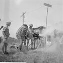 Jongensdorp (“boys’ village”) in Amsterdam Noord, 1960s. Image © Harry Pot via Wikimedia Commons, public domain Parques infantiles no convencionales: creatividad, riesgo y libertad en el juego - Image 3 of 4