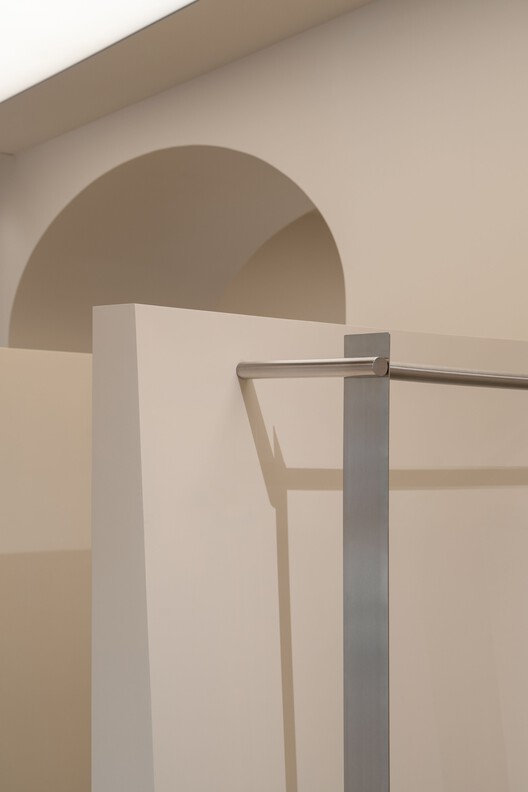 PAPAYA Brand Showroom / Between The Walls - Image 27 of 31