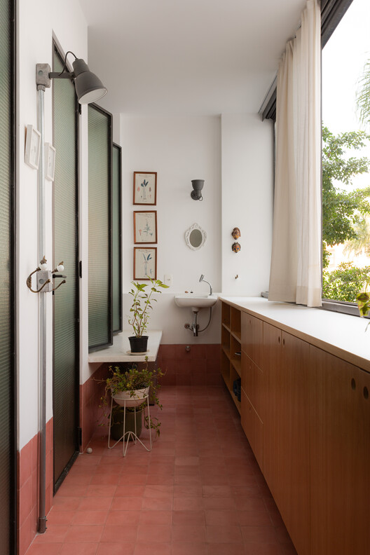 Apartamento Alfonso Bovero / Guido Otero Arquitetura - Fotografia de Interiores, Madeira, Pia, Iluminação, Banheiro