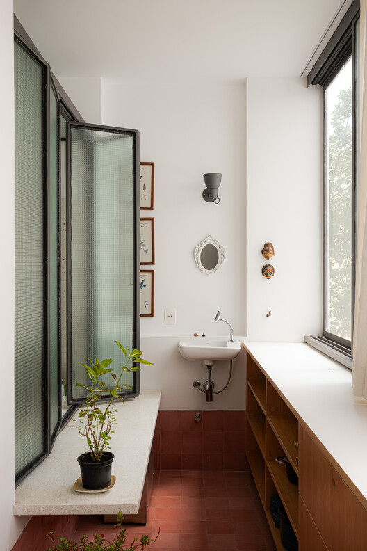 Apartamento Alfonso Bovero / Guido Otero Arquitetura - Fotografia de Interiores, Banheiro, Iluminação, Pia, Vidro