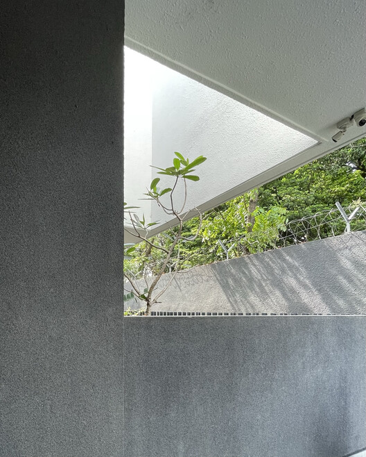 Cantilever Residence / Abin Design Studio - Image 7 of 15
