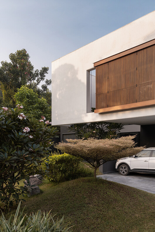 Cantilever Residence / Abin Design Studio - Exterior Photography