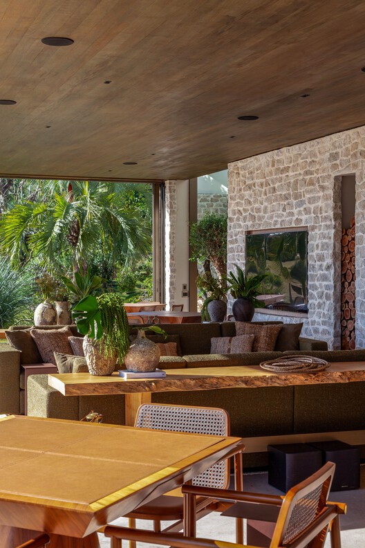 Haras / Negrelli & Teixeira - Fotografia de Interiores, Sala de Estar, Madeira, Mesa, Cadeira, Viga