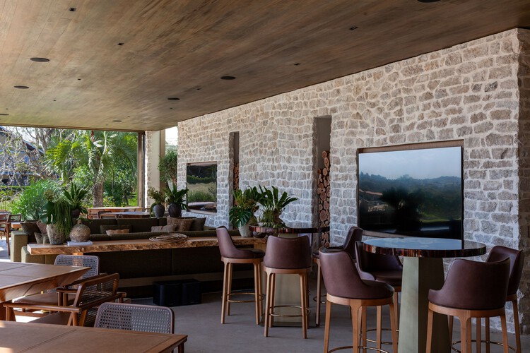 Haras / Negrelli & Teixeira - Fotografia de Interiores, Madeira, Mesa, Cadeira, Viga