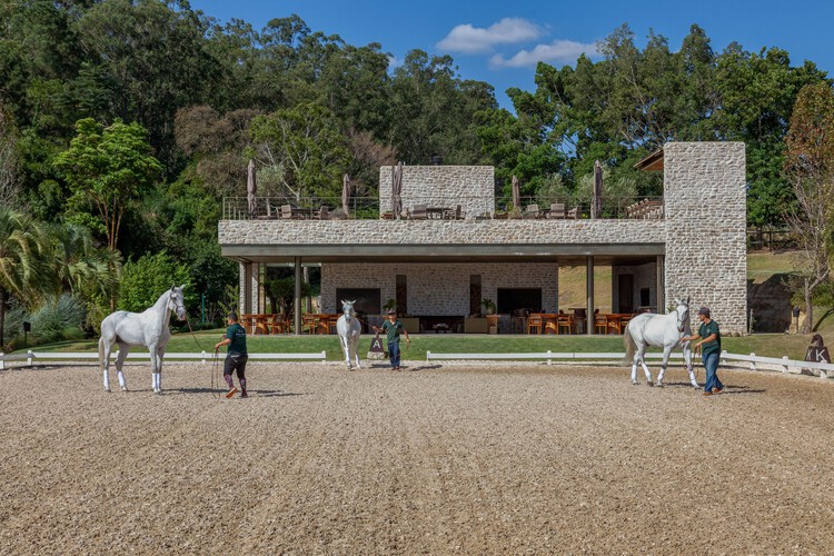 Haras / Negrelli & Teixeira - Fotografia de Exterior