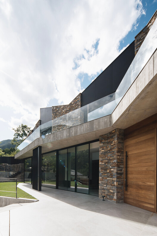 Villa W / Architecture MR - Imagen 8 de 35