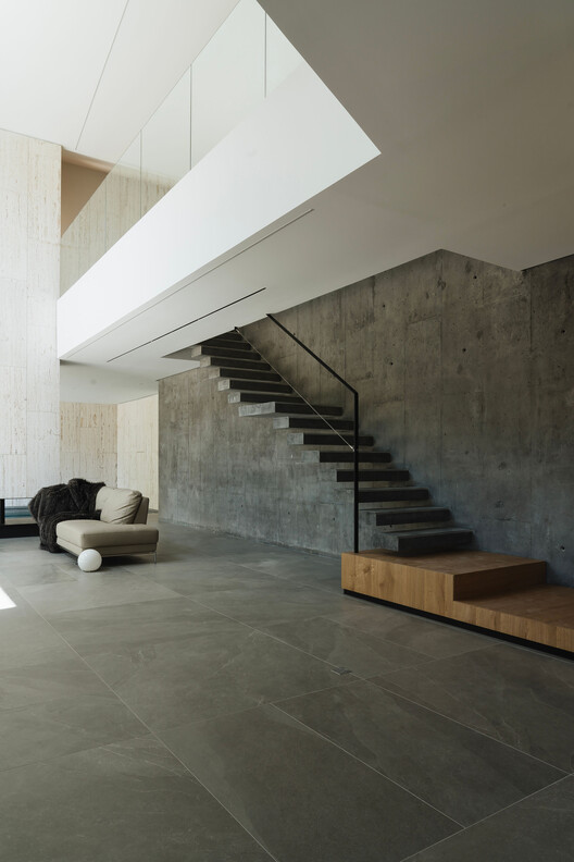 Villa W / Architecture MR - Fotografía interior, Escaleras