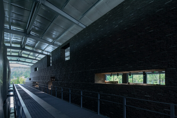  “绵茂公路”纪念展览馆设计 / 上海交通大学设计学院昊德工作室 - 室内图