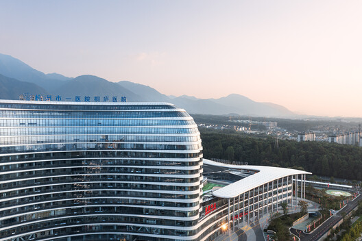 杭州市第一人民医院桐庐医院 / UAD浙大设计 - 建筑图