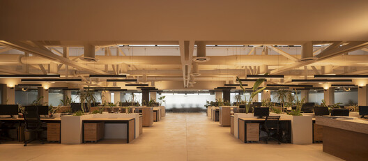 Edifício Administrativo Canyon Market / Medeza - Fotografia de Interiores, Iluminação, Cadeira