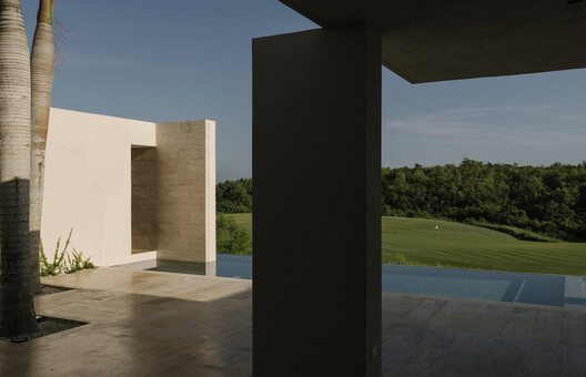 Flamboyanes 41 House / Estudio Mazara - Image 13 of 27