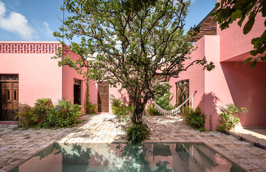 Inhabiting a Layered Past: How Contemporary Design Is Transforming Colonial Houses in Mérida, Mexico - Image 5 of 31