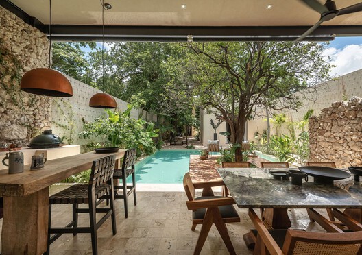 Inhabiting a Layered Past: How Contemporary Design Is Transforming Colonial Houses in Mérida, Mexico - Image 15 of 31