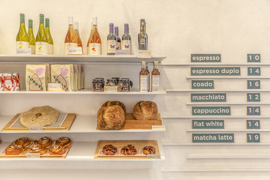 Café So_lo _ Ipanema / Estúdio Chão - Fotografia de Interiores, Prateleira