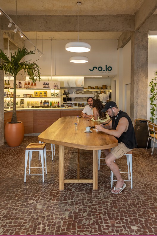 Café So_lo _ Copacabana / Estúdio Chão - Interior Photography, Wood, Table, Chair