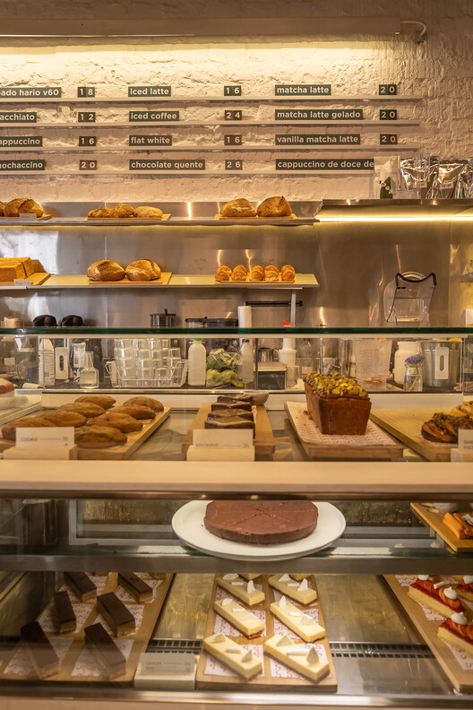 Café So_lo _ Copacabana / Estúdio Chão - Interior Photography, Shelving