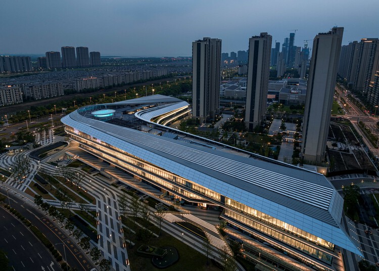 吴江太湖新城松陵大道站综合枢纽 / Nikken Sekkei - 建筑图