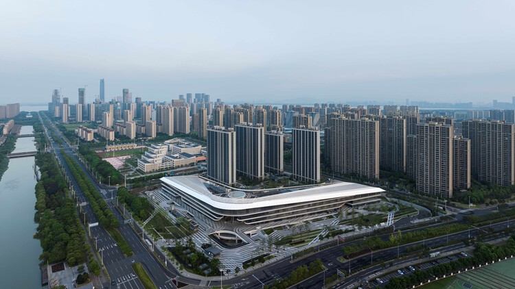 Suzhou Wujiang Songling-Avenue Bus Terminal / Nikken Sekkei - Exterior Photography, Cityscape
