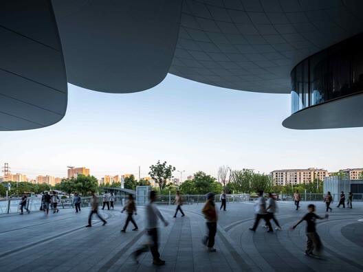 Suzhou Wujiang Songling-Avenue Bus Terminal / Nikken Sekkei - Exterior Photography