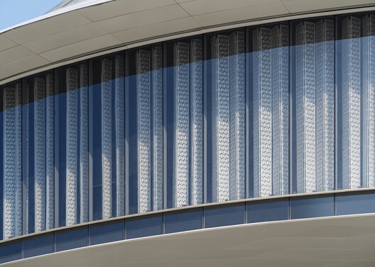 Suzhou Wujiang Songling-Avenue Bus Terminal / Nikken Sekkei - Image 11 of 35