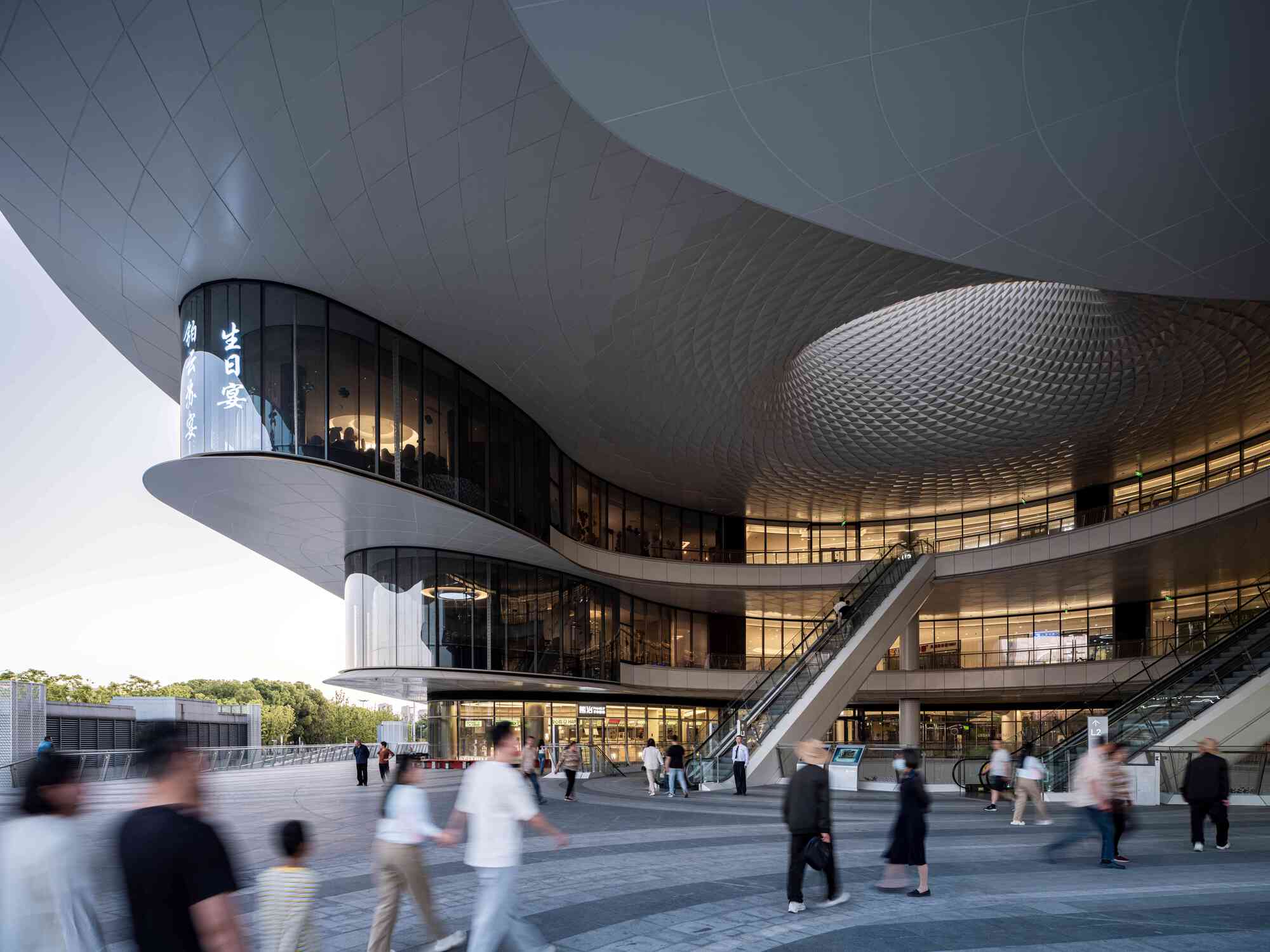Gallery of Suzhou Wujiang Songling-Avenue Bus Terminal