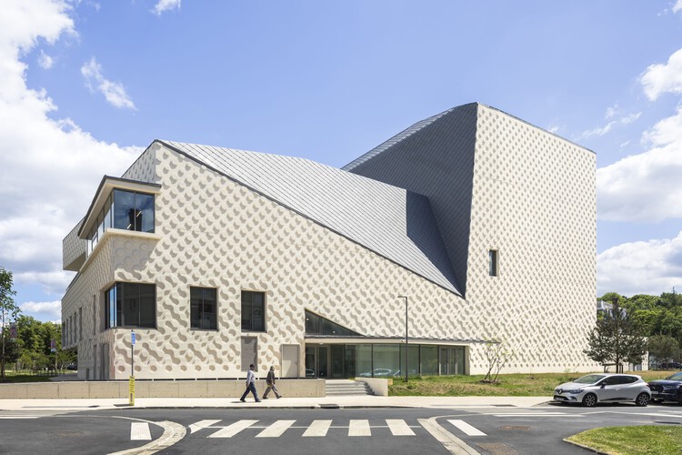 博韦西地区剧院 / atelier AJC - 建筑图, 表皮