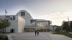 博韦西地区剧院 / atelier AJC