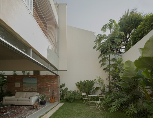 Jardim Paulista House / Messina Rivas - Exterior Photography, Courtyard