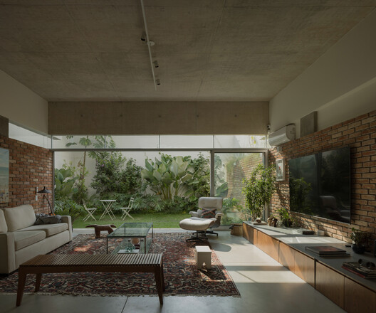 Jardim Paulista House / Messina Rivas - Interior Photography, Chair
