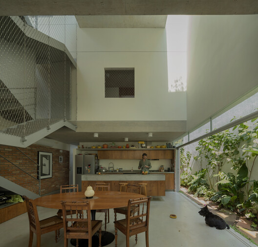 Jardim Paulista House / Messina Rivas - Interior Photography, Dining room