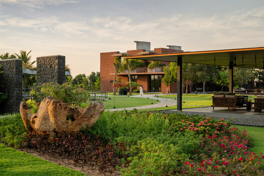 Jetvan Extension / Design Work Group - Exterior Photography, Garden
