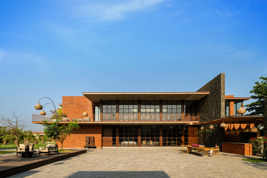 Jetvan Extension / Design Work Group - Image 6 of 28
