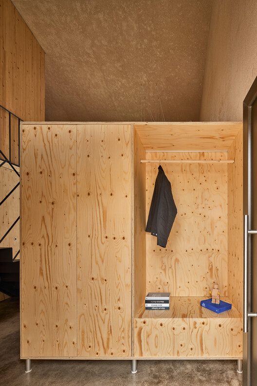 House within a House / MADE.V arquitectos - Interior Photography, Wood