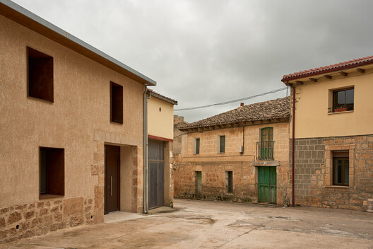 House within a House / MADE.V arquitectos