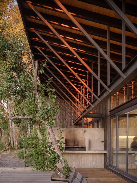 Miradores House / Lucas Maino Fernández - Image 12 of 18