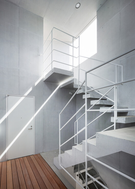 i-Ap Apartment / Soeda and associates Architects - Image 2 of 25