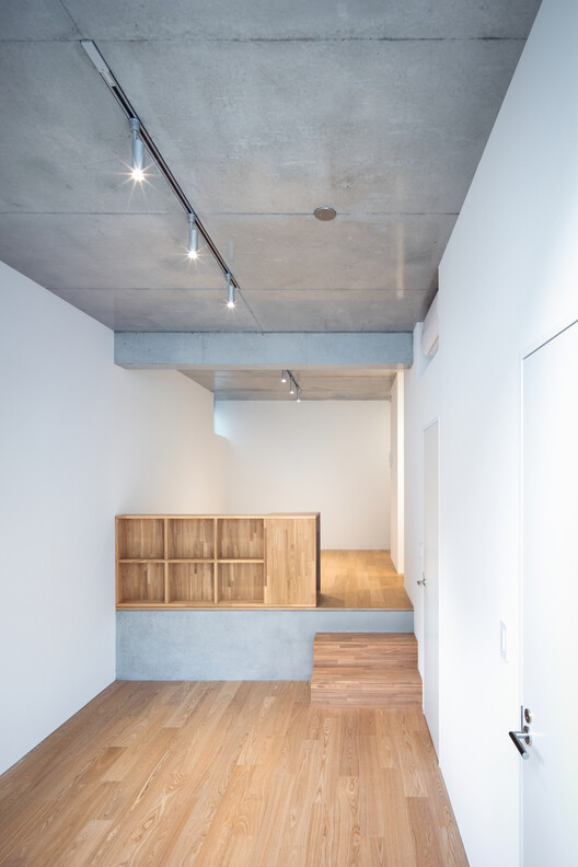 i-Ap Apartment / Soeda and associates Architects - Interior Photography, Stairs, Wood, Lighting