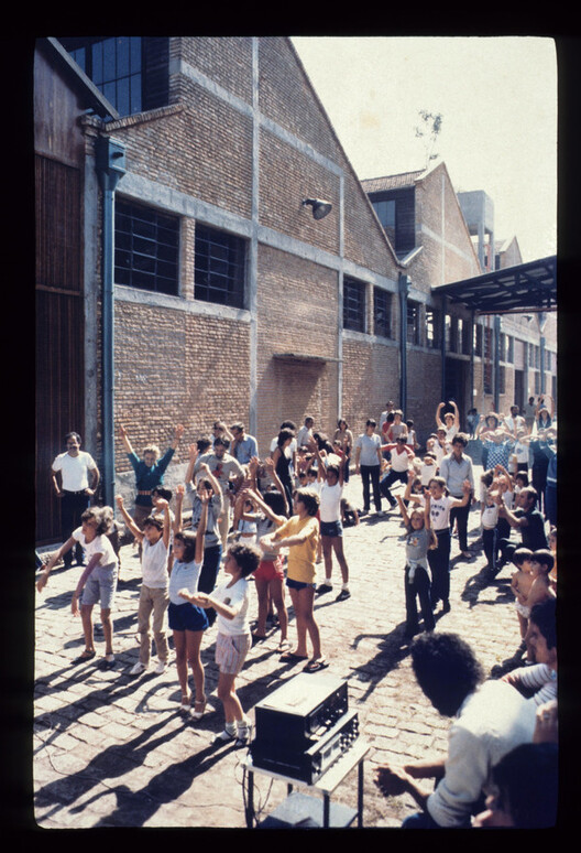 Serious Play: The Subversive Designs of Lina Bo Bardi and Aldo van Eyck - Image 11 of 13