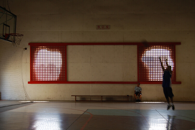 Serious Play: The Subversive Designs of Lina Bo Bardi and Aldo van Eyck - Image 8 of 13