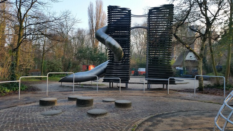 Serious Play: The Subversive Designs of Lina Bo Bardi and Aldo van Eyck - Image 2 of 13
