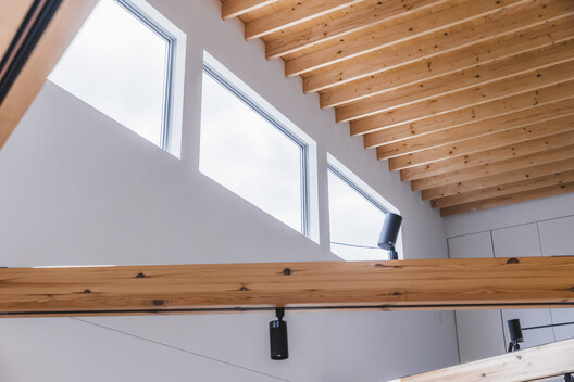 Grand Room House / IGArchitects - Interior Photography, Wood, Lighting, Beam, Glass