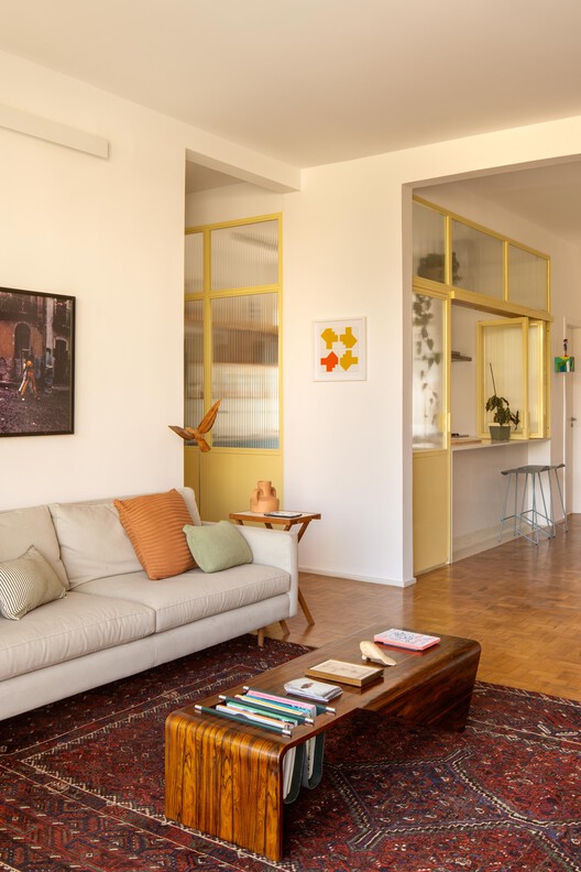 Apartamento Hípica / Mana arquitetura - Fotografia de Interiores, Sala de Estar, Madeira, Sofá, Iluminação