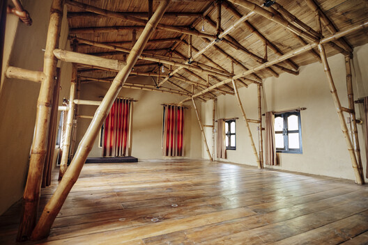 Mahamudra Hall / ABARI - Interior Photography, Wood, Beam