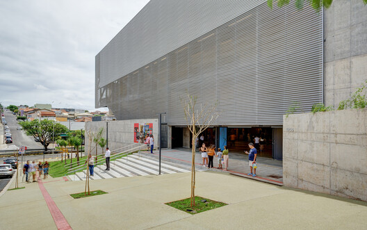 SESC Franca / SIAA + Apiacás Arquitetos - Fotografía exterior