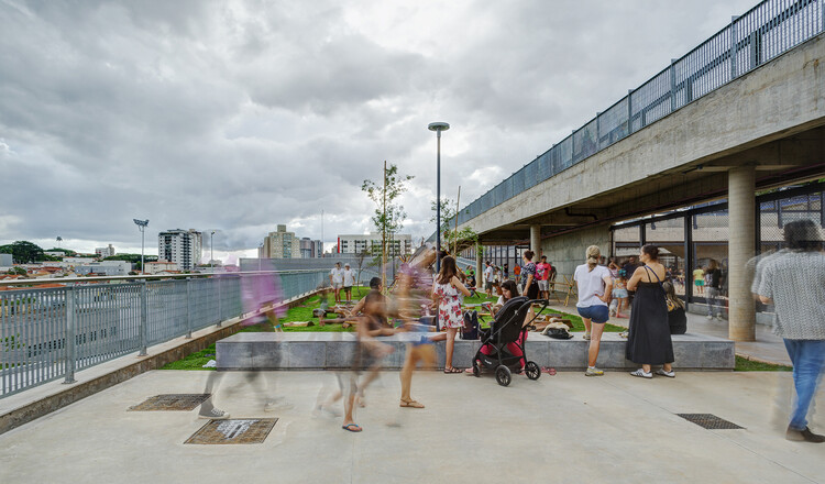 SESC Franca / SIAA + APIACS Architects - Fotos al aire libre, concreto
