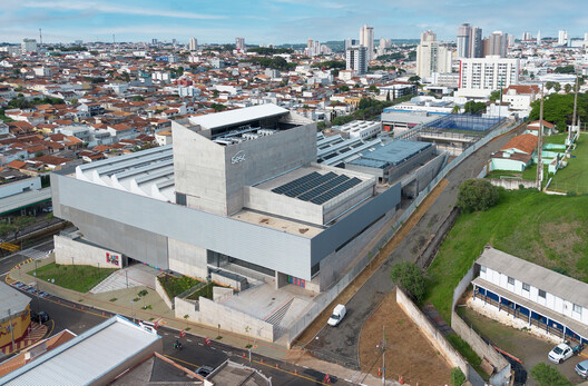 SESC Franca / SIAA + Apiacás Arquitetos - Fotografía exterior, Concreto